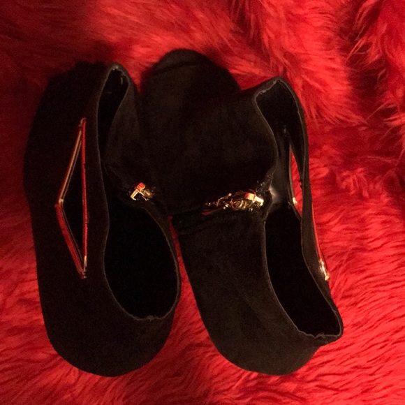 Bebe Never Worn Open Toe Suede Platform Bootie - Picture 5 of 7